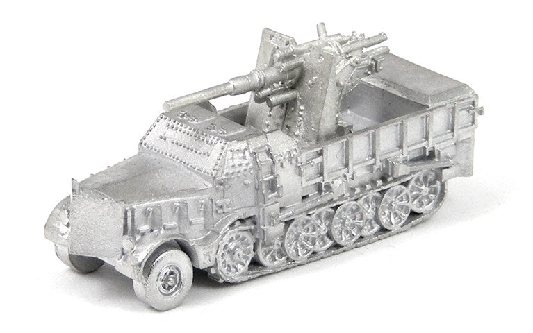 SdKfz 9 FAMO 8cm Flak