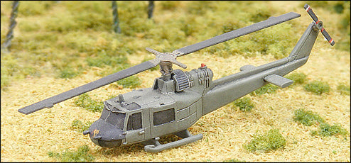 UH 1B Huey "Slick"